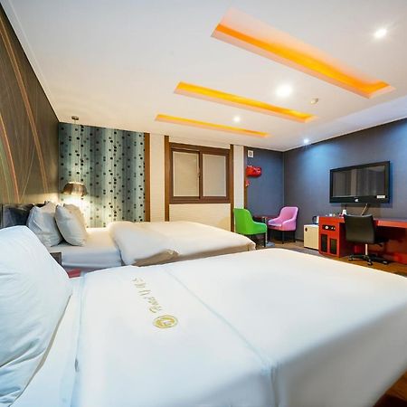 Uijeongbu Nice Hotel מראה חיצוני תמונה