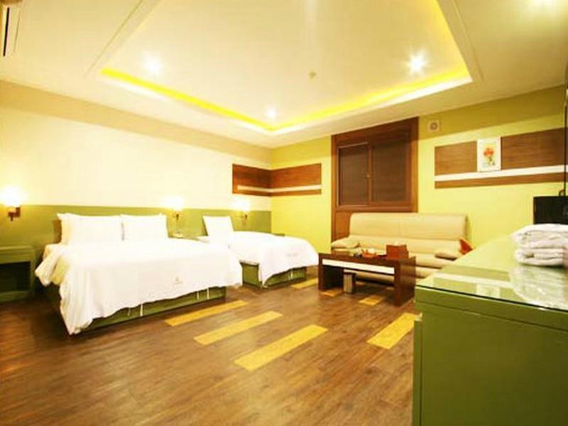 Uijeongbu Nice Hotel מראה חיצוני תמונה