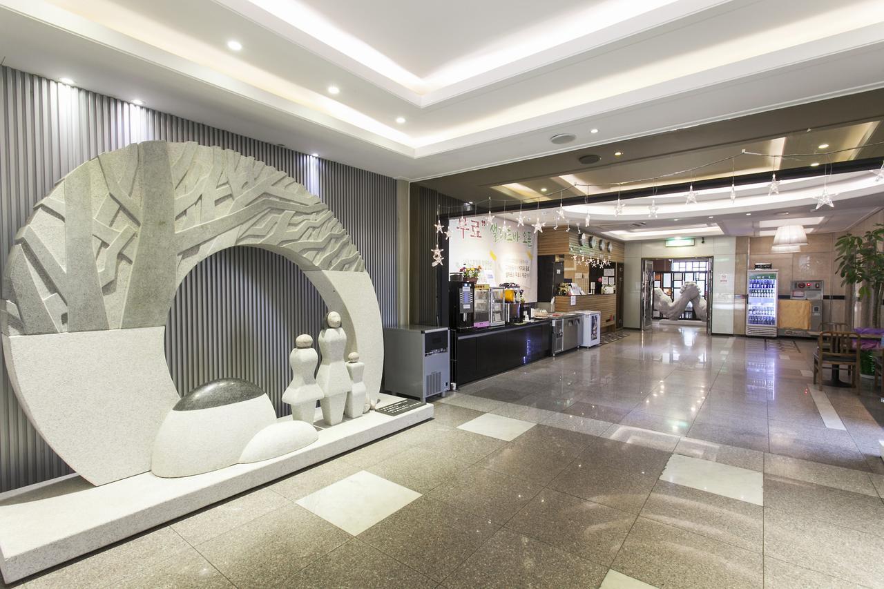 Uijeongbu Nice Hotel מראה חיצוני תמונה